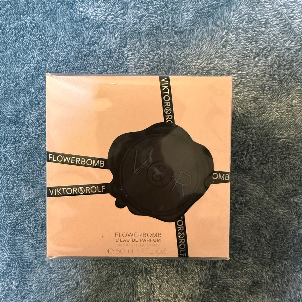 Viktor & Rolf Flowerbomb Eau de Parfum 50ml (1.7 oz) New Sealed Authentic